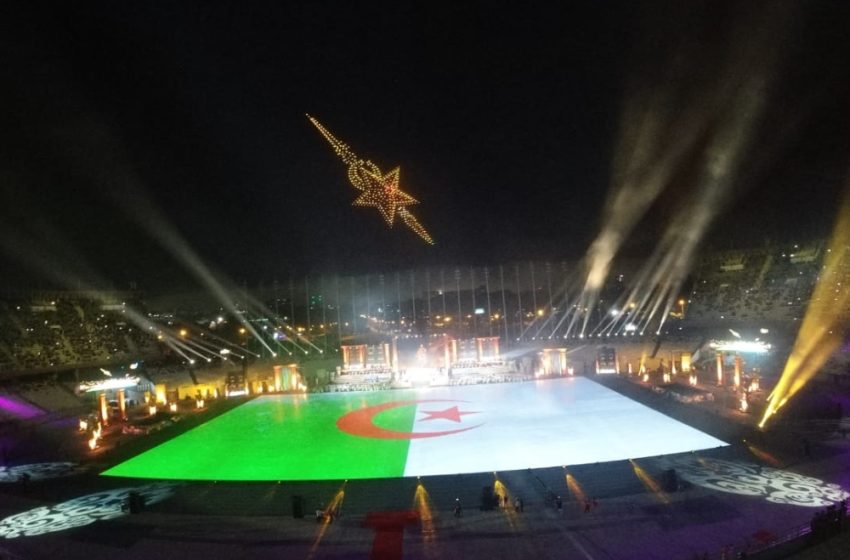 احتفال مذهل: الجزائر تتألق في حفل افتتاح دورة الألعاب العربية 2023