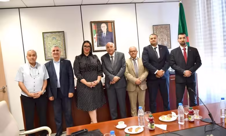 FM Attaf Engages with National Assembly Deputies on Issues Facing Algerian Expatriates