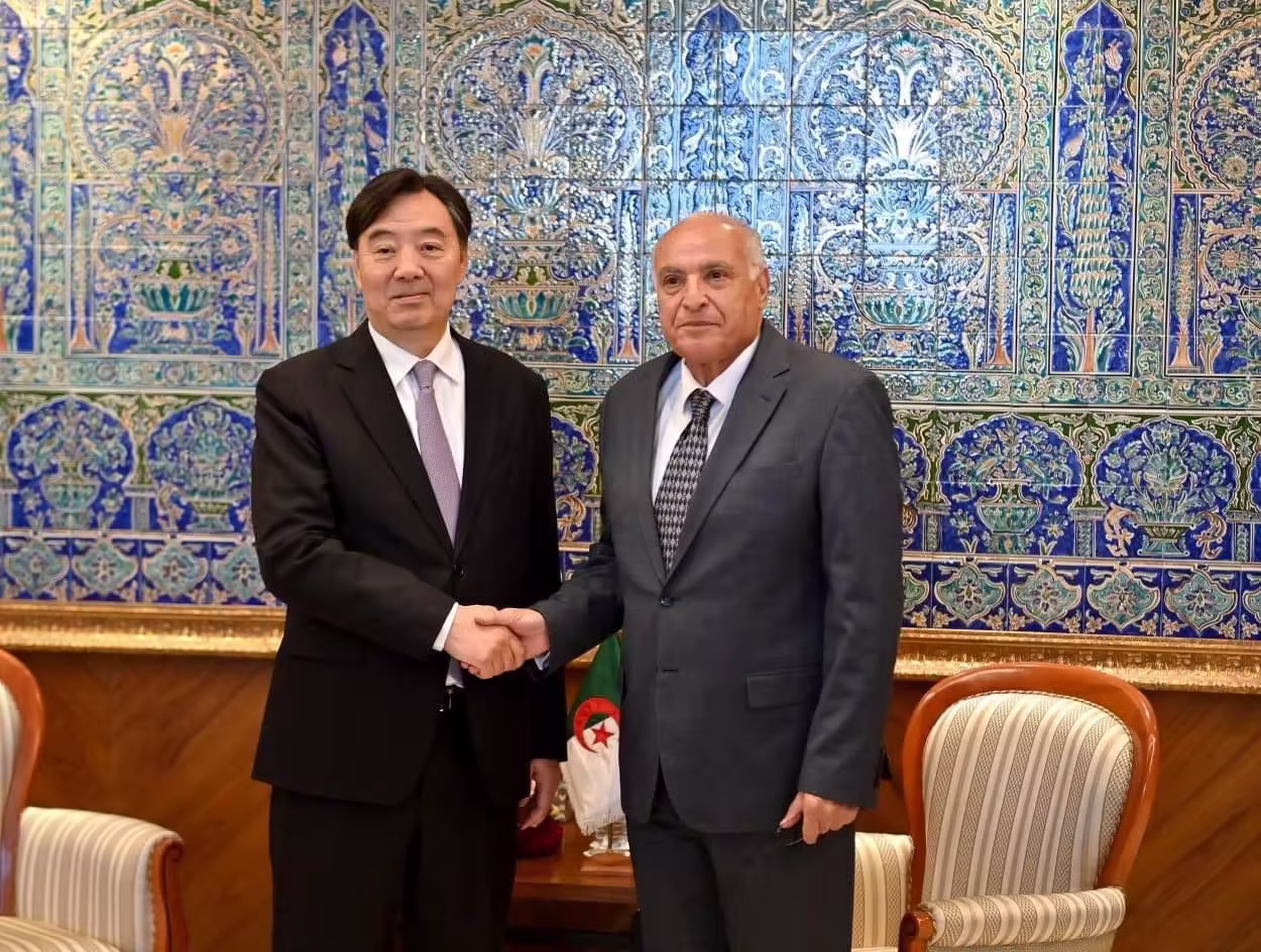 Algerian FM Attaf Receives Chinese Special Envoy for the Middle East