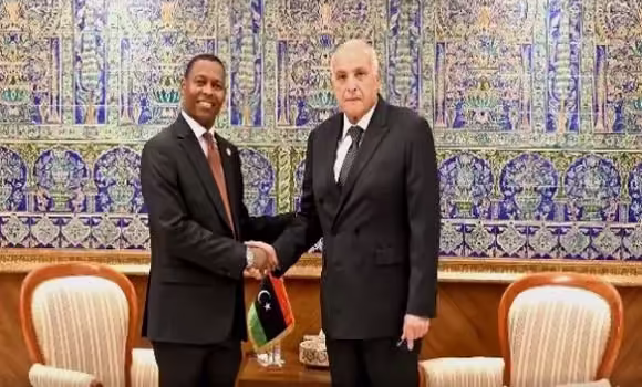 Algerian Foreign Minister Ahmed Attaf Meets with Libyan Ambassador to Discuss Regional Tensions