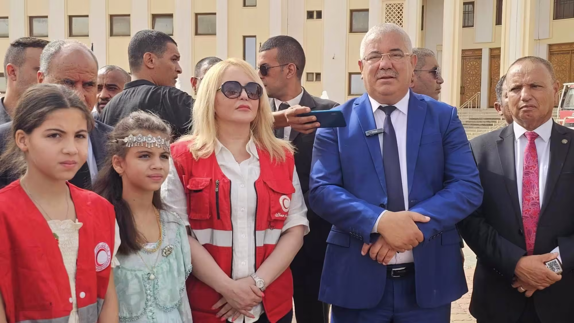 Algerian Red Crescent President Hamlaoui Oversees Major School Supply Distribution in Djelfa