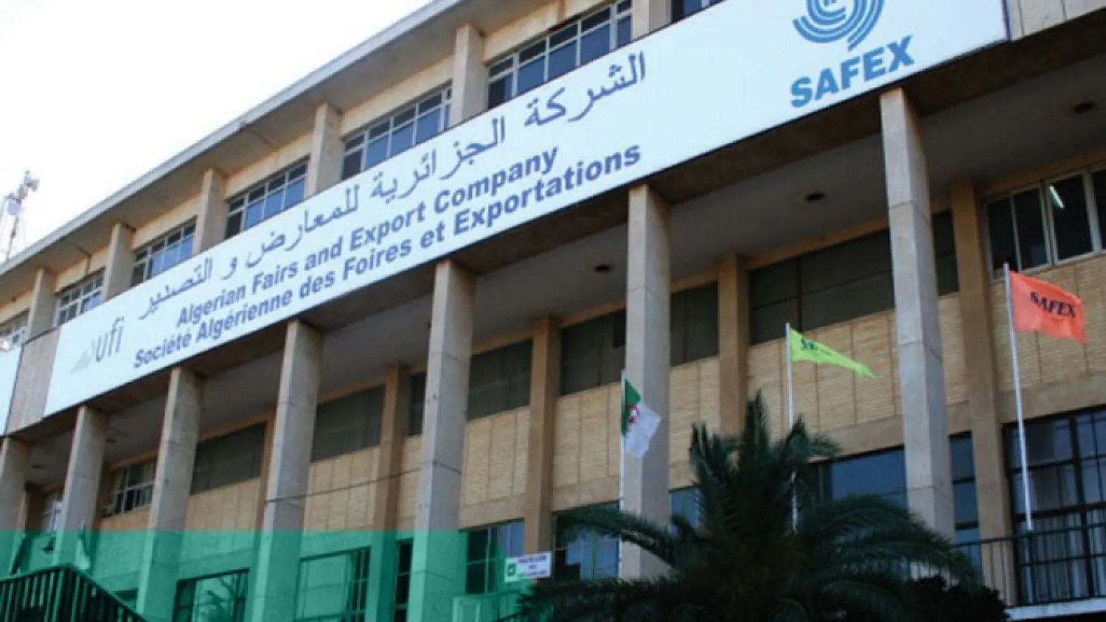 The 32nd Algerian Production Exhibition Kicks Off in Algiers - DzairTube En