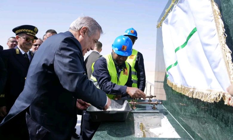 Larbaoui Lays Foundation Stone for New Hassi Messaoud Refinery