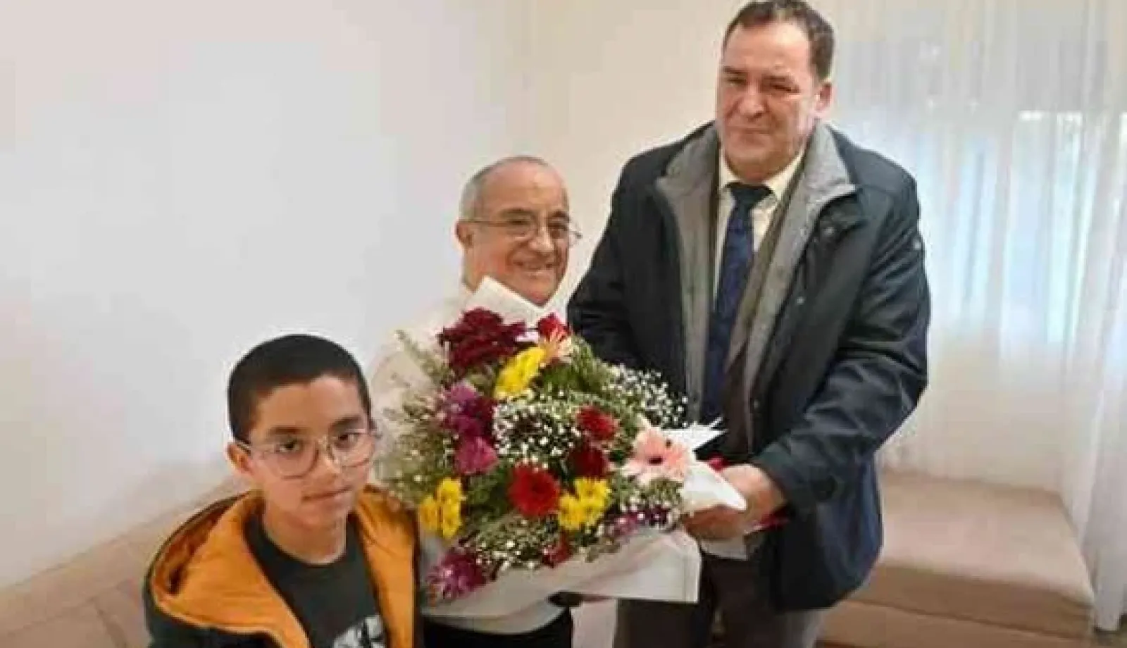 Algerian Communication Minister Pays Tribute to Veteran Sports Journalist Benyoucef Ouadia