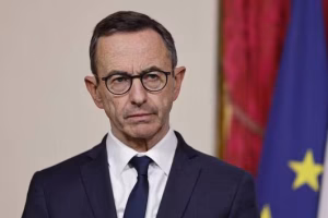 Bruno Retailleau’s Obsession with Algeria: A Dangerous Game of Political Opportunism