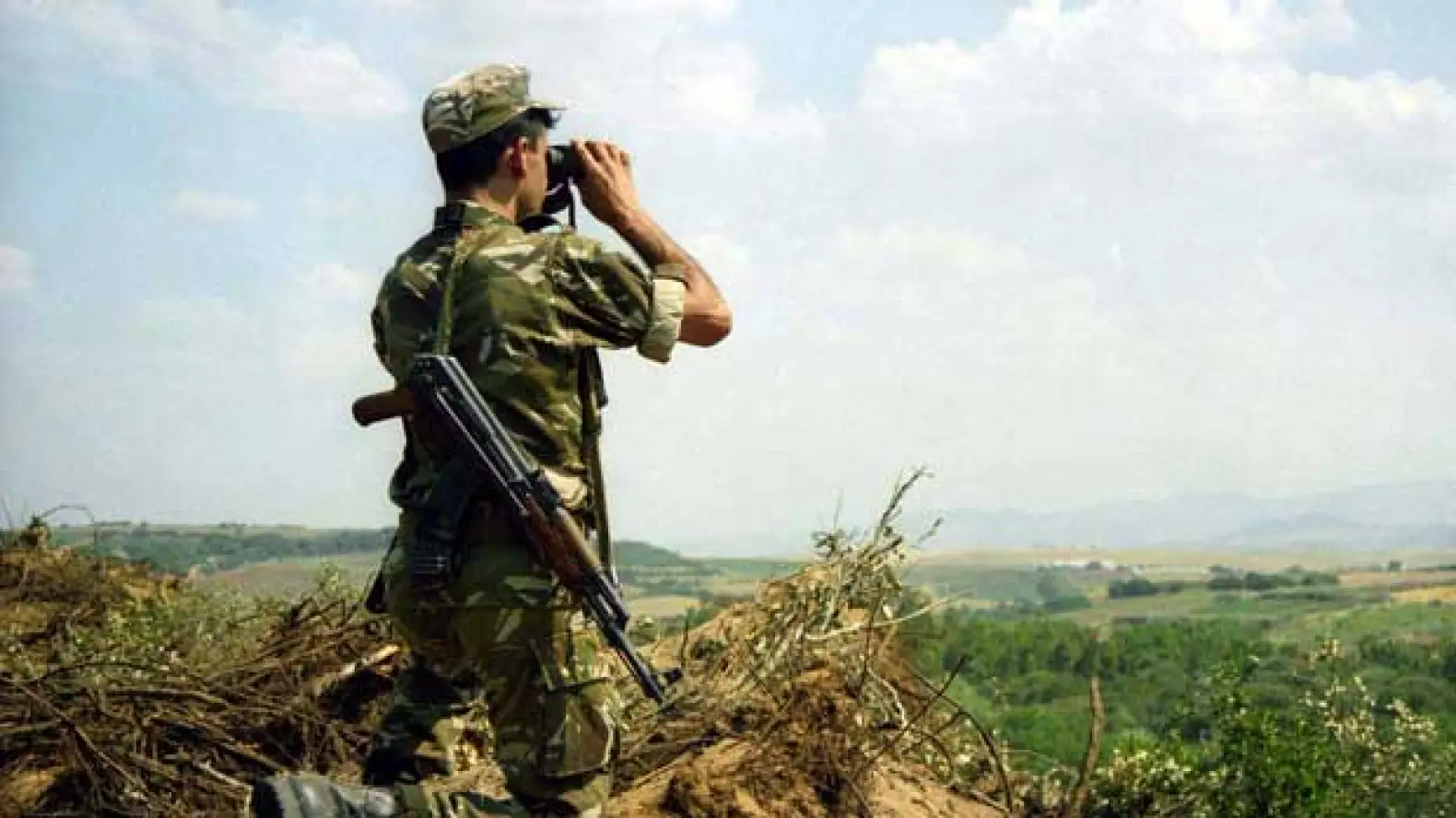 Algerian Army Neutralizes Two Terrorists in Aïn Defla