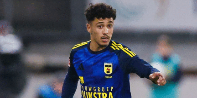 الجزائري ”هشام فراح” يتألق مجددا في الملاعب الهولندية